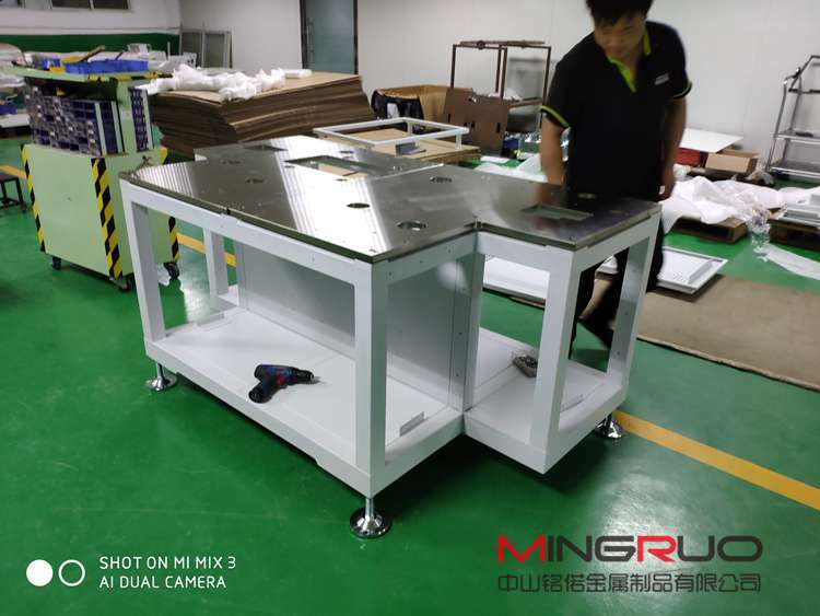 钣金加工不锈钢的有关实用知识_南昌龚瑞空气净化器有限公司